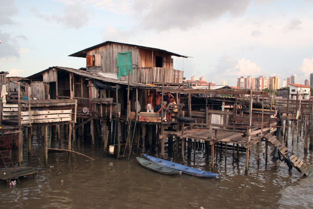 Vila da Barca, bairro Telégrafo, em Belém do Pará