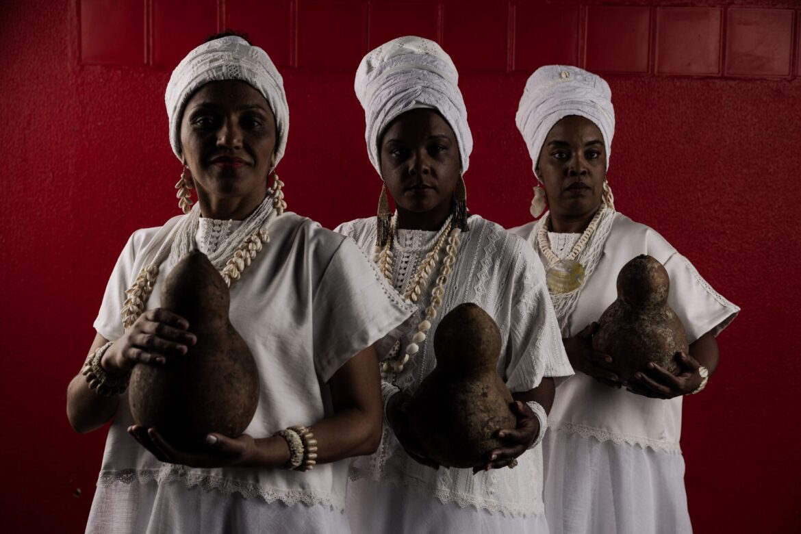 A-Boca-que-Tudo-Come-Tem-Fome-JORNAL NOTA_01