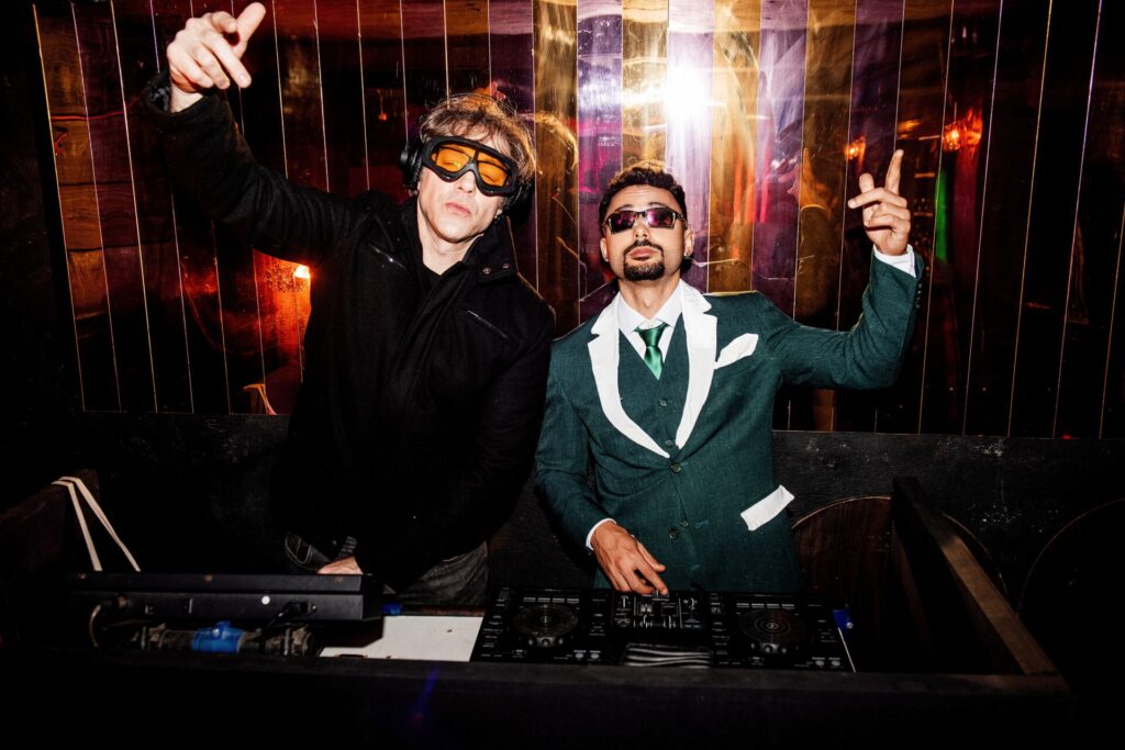 Dois-Patroes-Fotos-Imprensa-Credito_-Priscila-Prade-20251215T172032Z-1-001-7_JORNAL NOTA