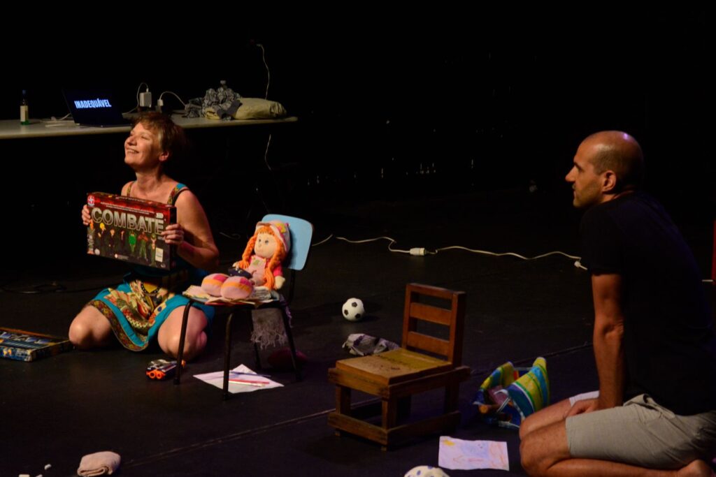 Azenha_de_Teatro-Jornal_Nota_02